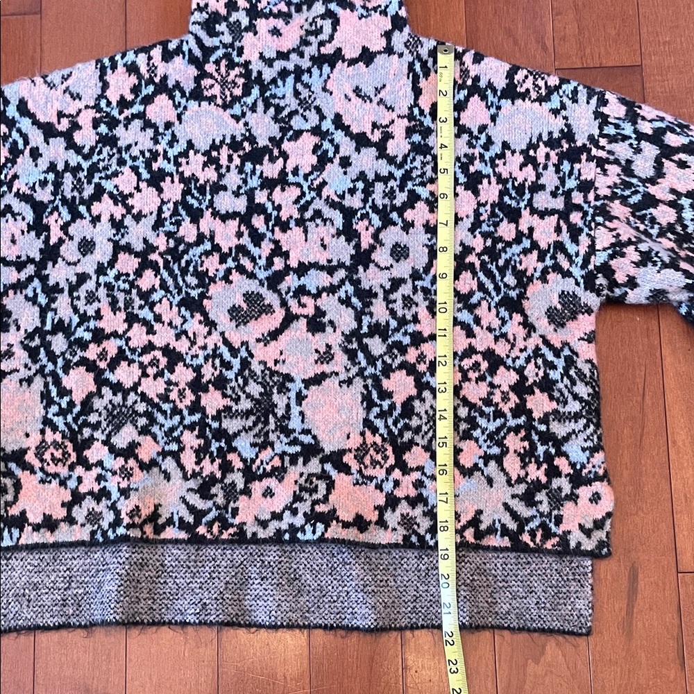 Zara Multicolor Patterned Sweater - Picture 4 of 4